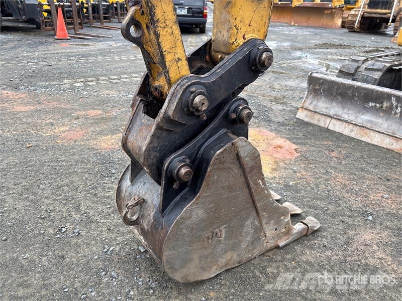 CAT 305E2 CR Mini Excavator Mini bagri <7t