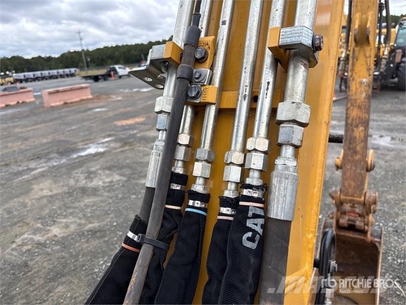CAT 305E2 CR Mini Excavator حفارات صغيرة أقل من 7 طن (حفارات صغيرة)