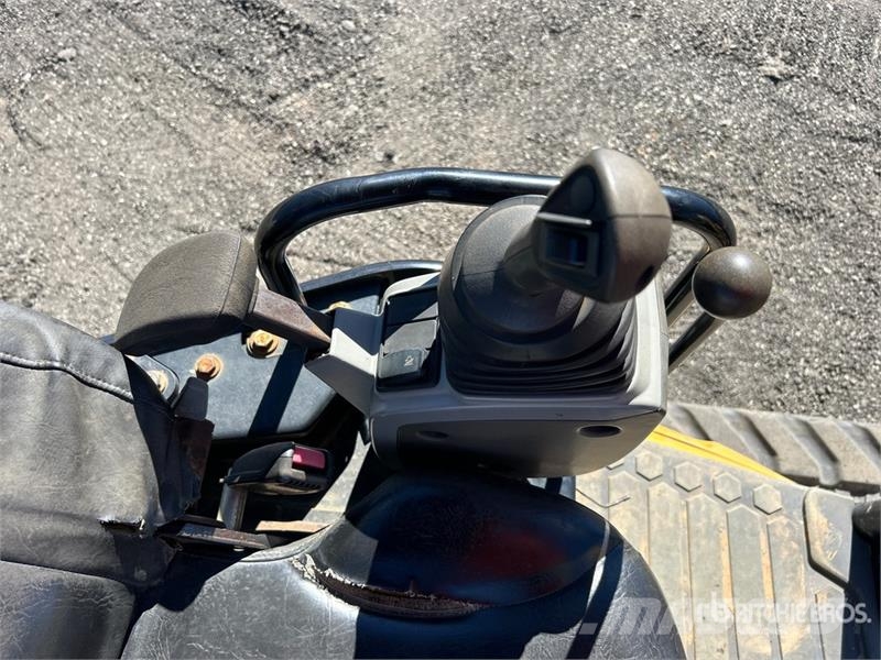 CAT 305E2 CR Mini Excavator Mini bagri <7t