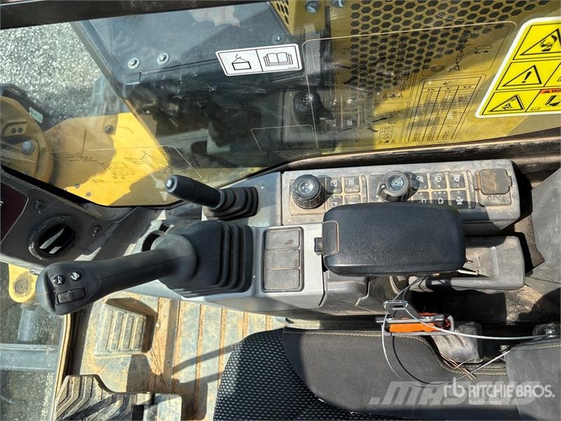 CAT 306 CR Mini Excavator Mini bagri <7t