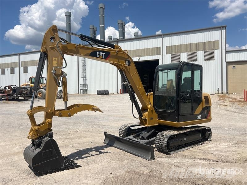 CAT 306 CR Tracked Excavator حفارات زحافة