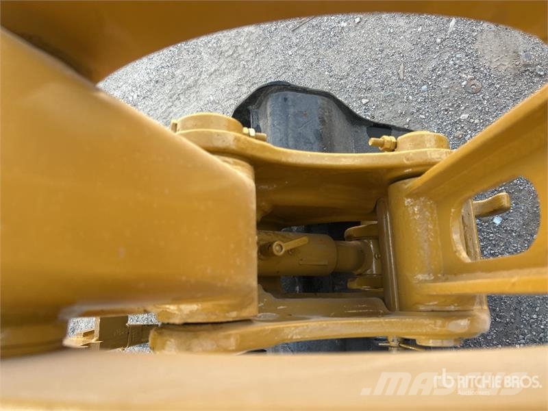 CAT 306 CR Tracked Excavator حفارات زحافة
