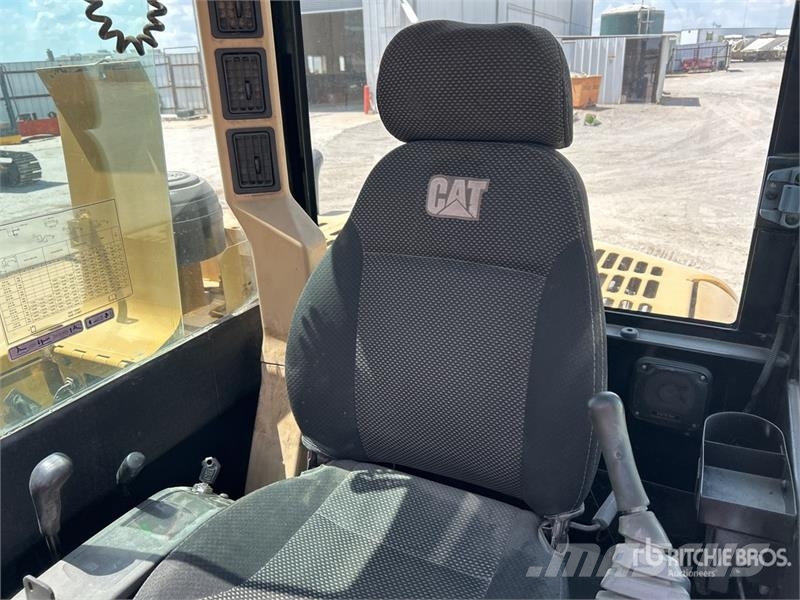CAT 306 CR Tracked Excavator حفارات زحافة