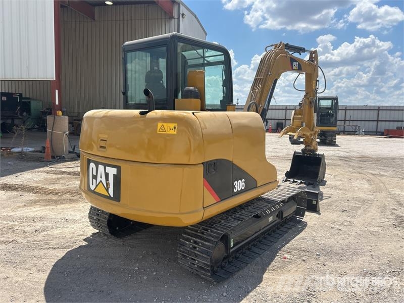 CAT 306 CR Tracked Excavator حفارات زحافة
