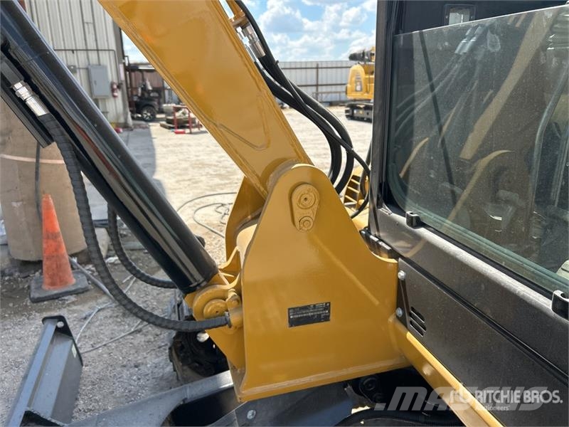 CAT 306 CR Tracked Excavator حفارات زحافة