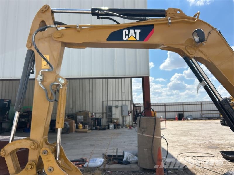 CAT 306 CR Tracked Excavator حفارات زحافة