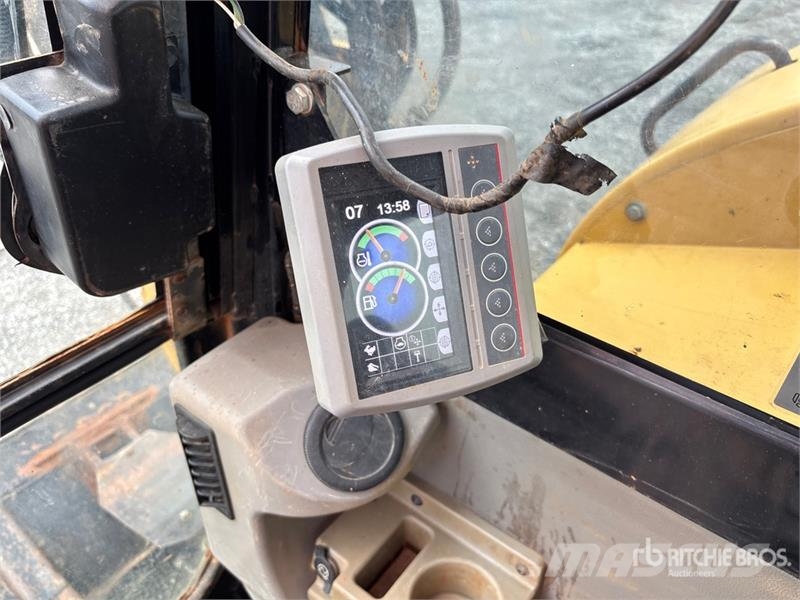 CAT 308E2 CR Pelle sur chenilles