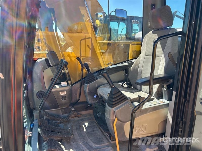 CAT 311FL RR Tracked Excavator Гусеничні екскаватори