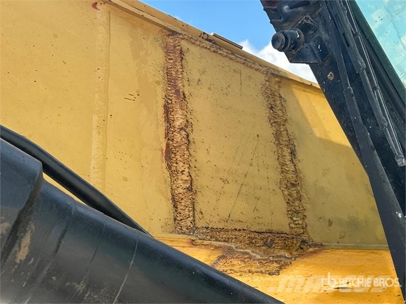 CAT 315D L Tracked Excavator Roomikekskavaatorid