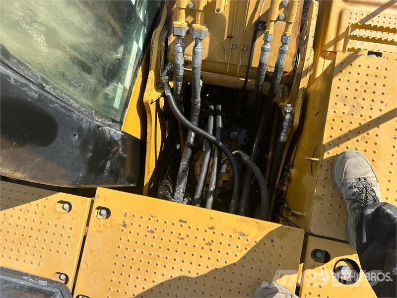 CAT 315D L Tracked Excavator Roomikekskavaatorid