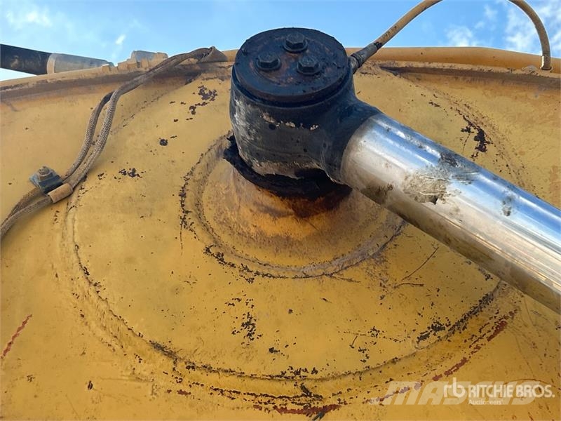 CAT 315D L Tracked Excavator Roomikekskavaatorid