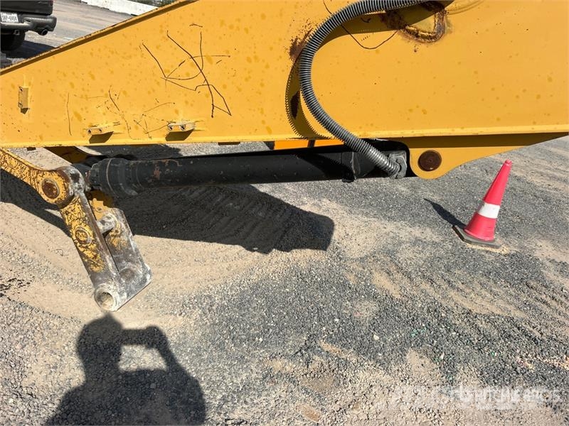 CAT 315D L Tracked Excavator Roomikekskavaatorid