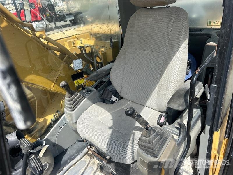 CAT 315D L Tracked Excavator Kāpurķēžu ekskavatori