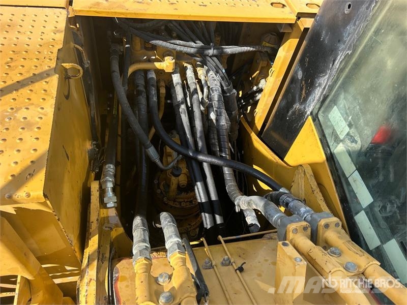 CAT 315D L Tracked Excavator Roomikekskavaatorid