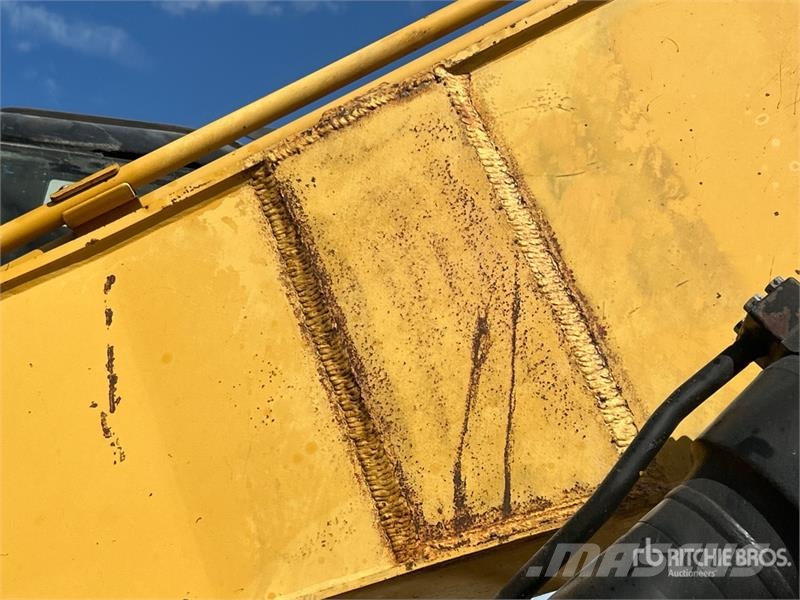 CAT 315D L Tracked Excavator Roomikekskavaatorid