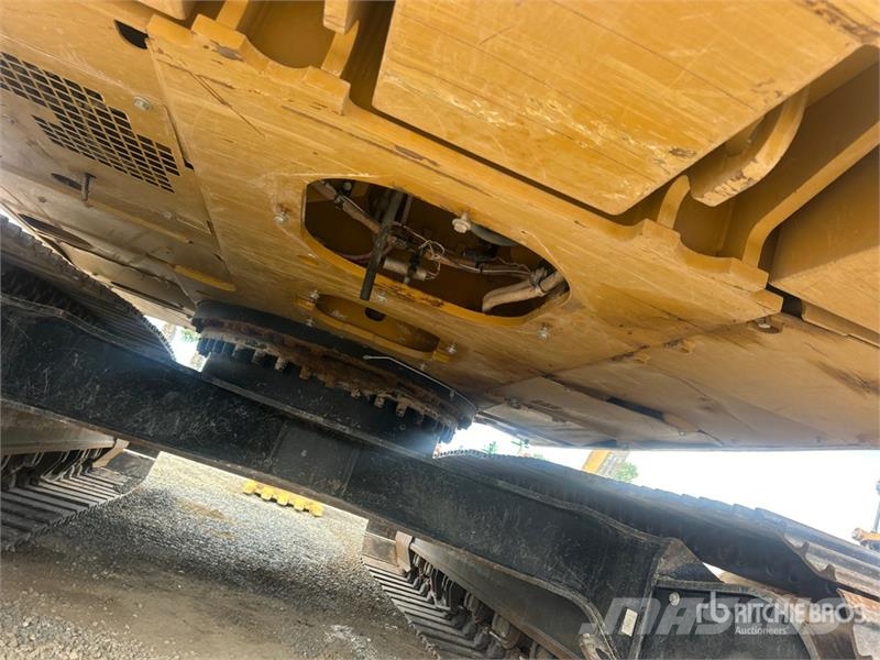 CAT 320 Gravemaskiner på larvebånd