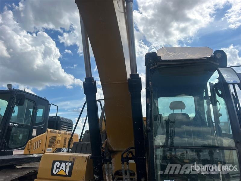CAT 320 Gravemaskiner på larvebånd