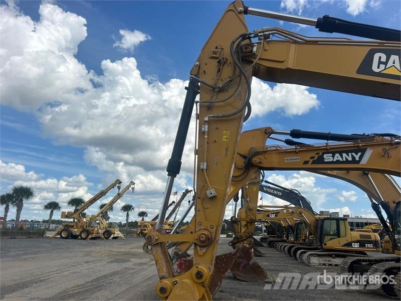 CAT 320 Gravemaskiner på larvebånd