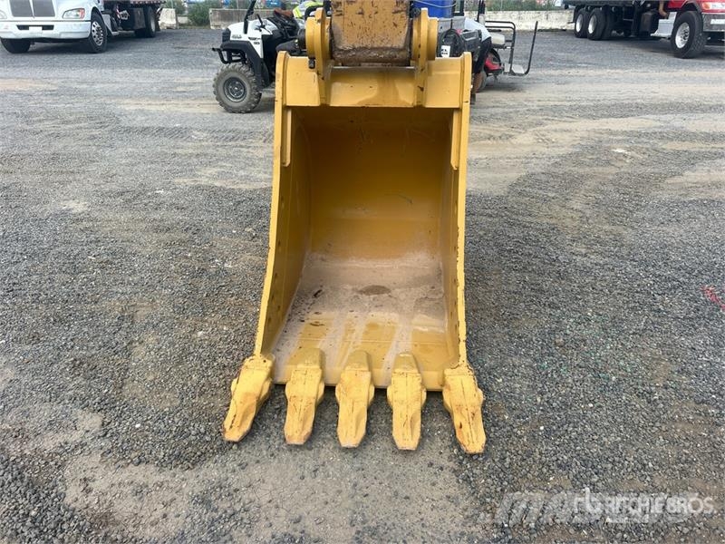 CAT 320 Gravemaskiner på larvebånd