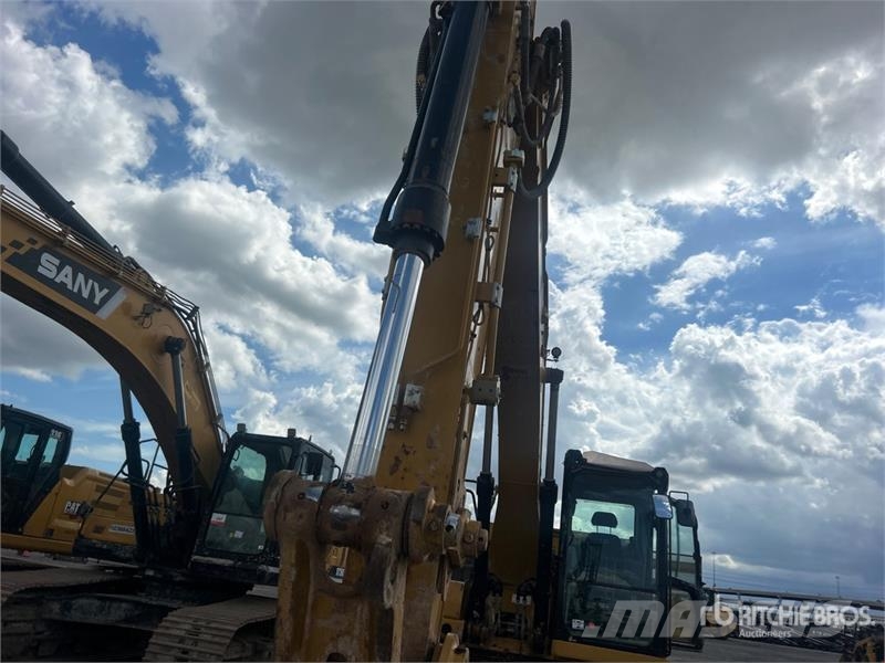 CAT 320 Gravemaskiner på larvebånd