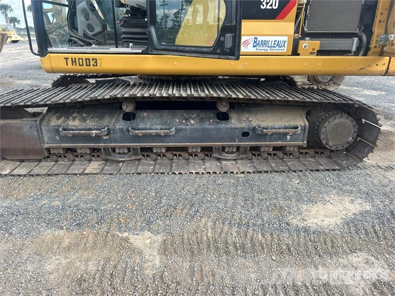 CAT 320 Gravemaskiner på larvebånd