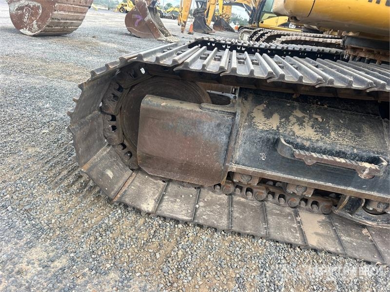 CAT 320 Gravemaskiner på larvebånd