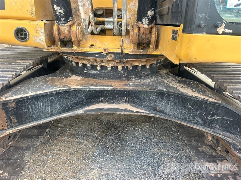 CAT 320 Gravemaskiner på larvebånd