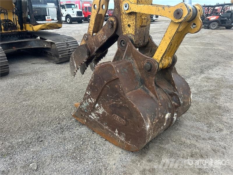 CAT 320 GC Tracked Excavator Гусеничные экскаваторы