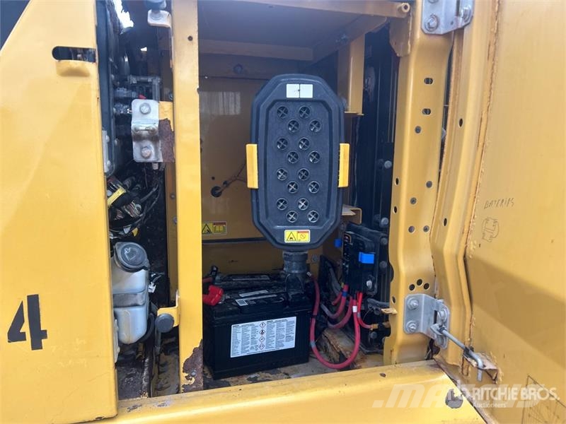CAT 320 GC Tracked Excavator Гусеничные экскаваторы