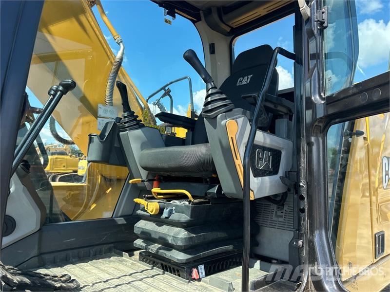 CAT 320 GC Tracked Excavator Bagri goseničarji