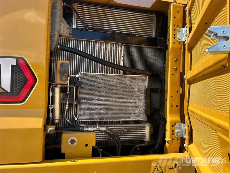 CAT 320 GC Tracked Excavator Bagri goseničarji