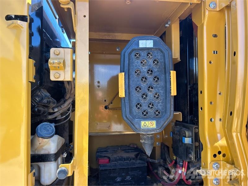 CAT 320 GC Tracked Excavator Roomikekskavaatorid
