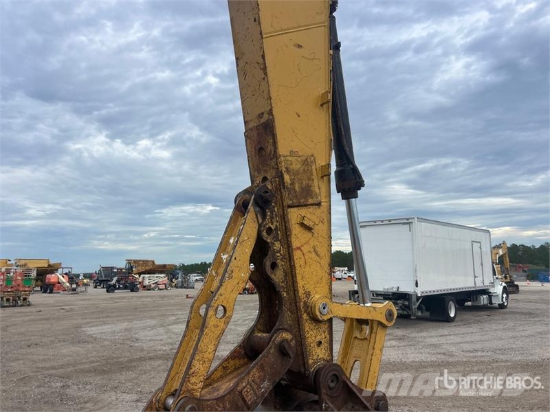 CAT 320 GC Tracked Excavator Гусеничные экскаваторы
