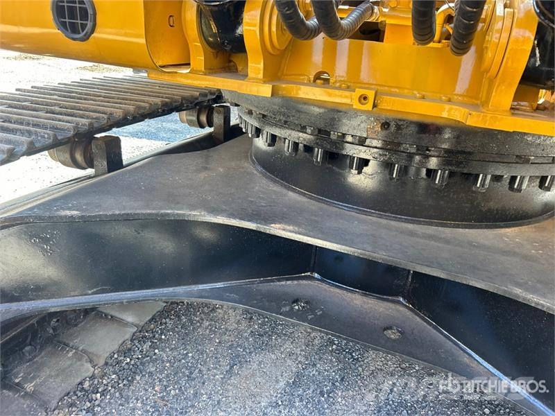 CAT 320 GC Tracked Excavator Roomikekskavaatorid