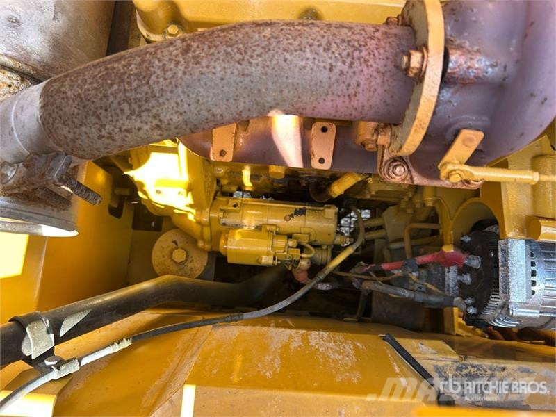 CAT 320 GC Tracked Excavator Bagri goseničarji