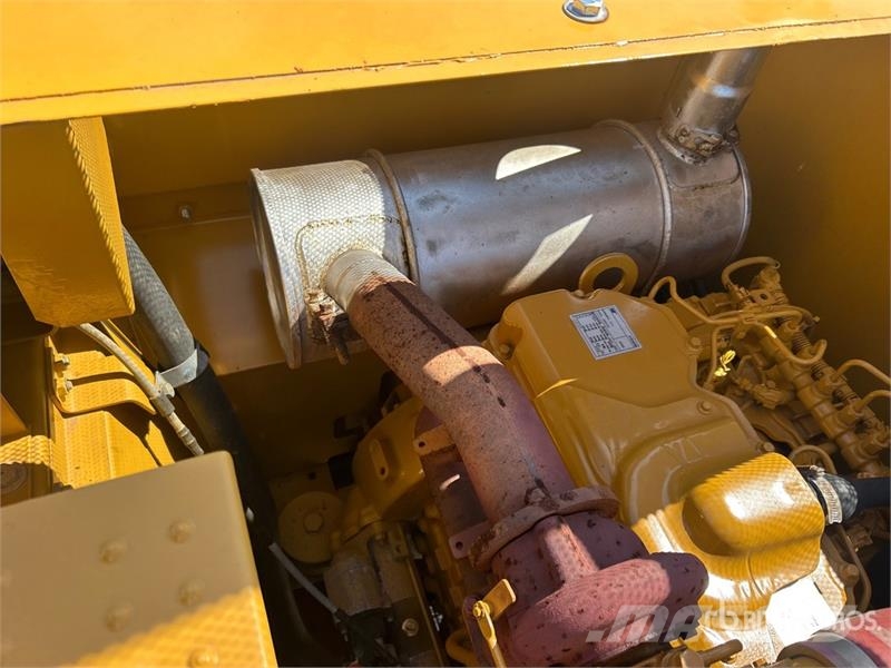 CAT 320 GC Tracked Excavator Roomikekskavaatorid