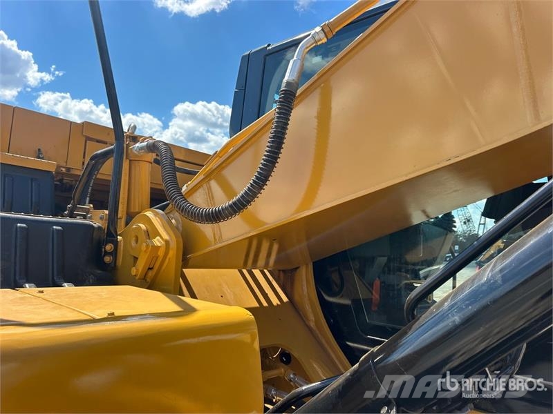 CAT 320 GC Tracked Excavator Bagri goseničarji