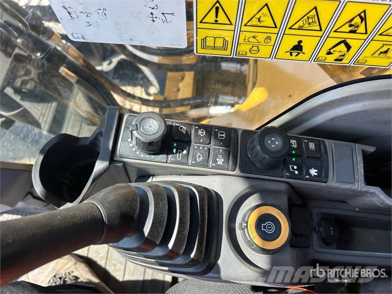 CAT 320 GC Tracked Excavator Bagri goseničarji