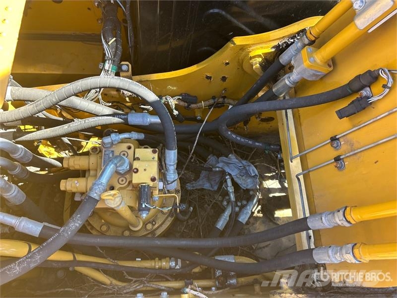 CAT 320 Long Reach Tracked Excavator Bageri gusjeničari