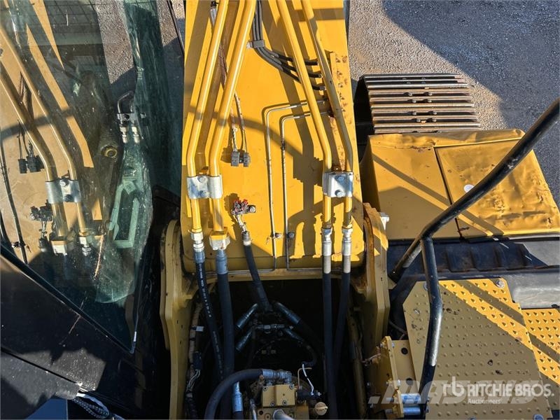CAT 320 Tracked Excavator Bagri goseničarji