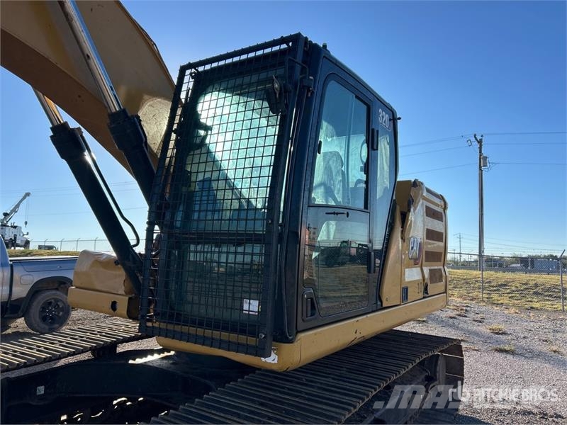 CAT 320 Tracked Excavator Bagri goseničarji