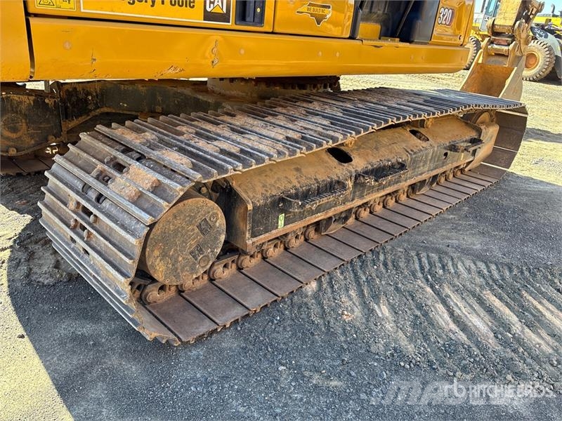 CAT 320 Tracked Excavator Bageri guseničari