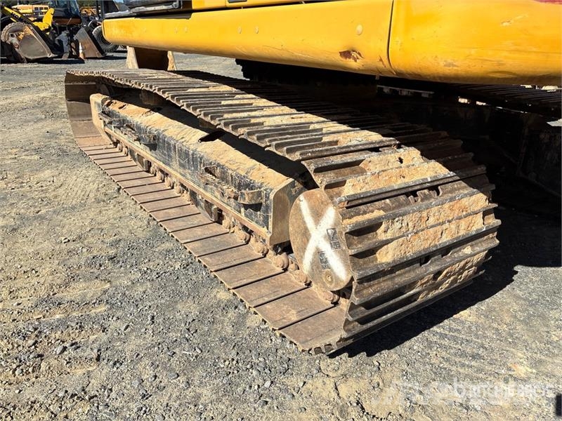 CAT 320 Tracked Excavator Bageri guseničari