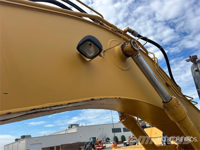 CAT 320C Гусеничные экскаваторы