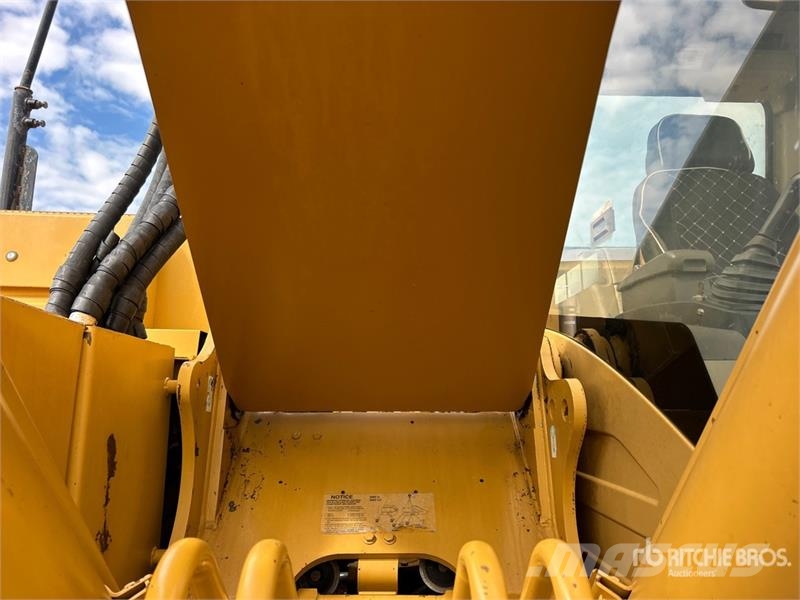 CAT 320C Гусеничные экскаваторы