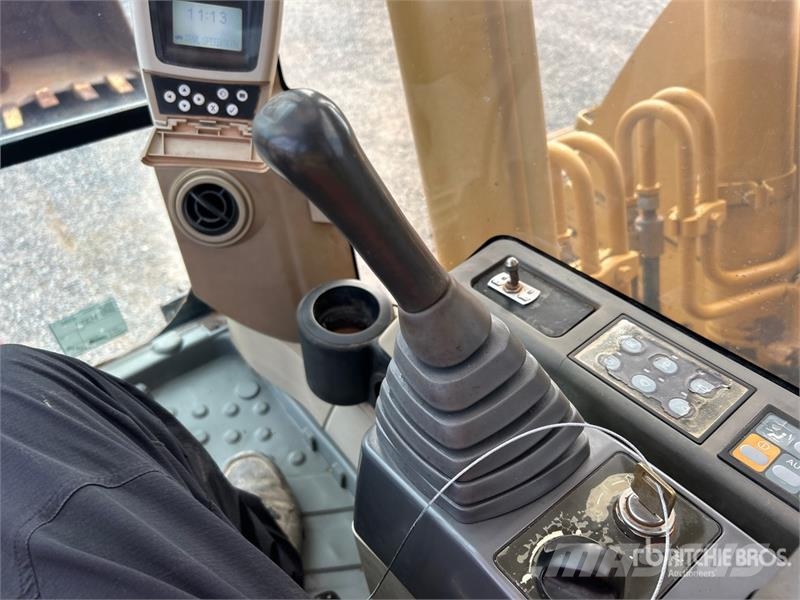 CAT 320C Гусеничные экскаваторы