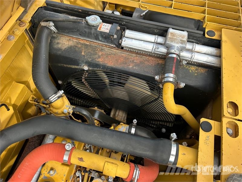 CAT 320C L Tracked Excavator Raupenbagger