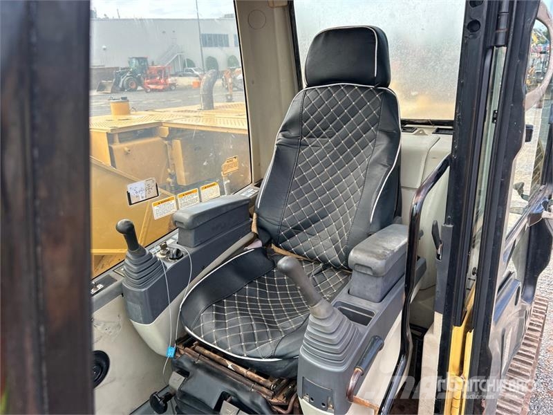 CAT 320C L Tracked Excavator Raupenbagger