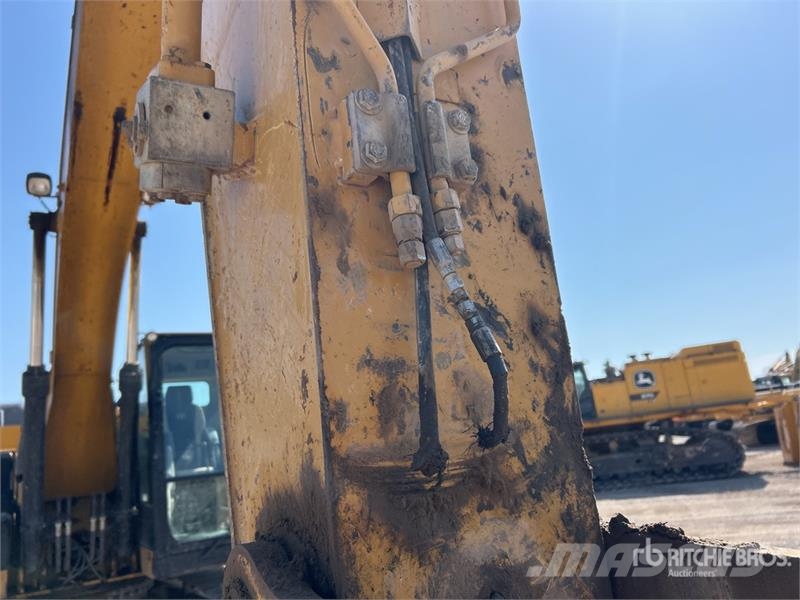 CAT 320E L Tracked Excavator Bagri goseničarji