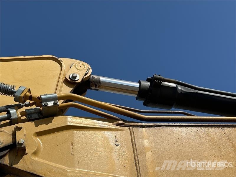 CAT 320E L Tracked Excavator Bagri goseničarji